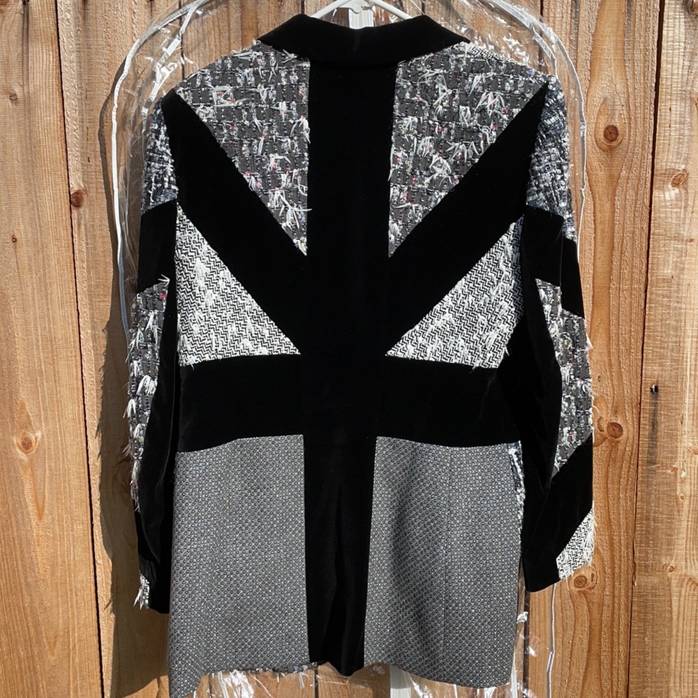 ESCADA NWOT Vintage Tweed, Wool and Cashmere Blazer - Picture 4 of 8